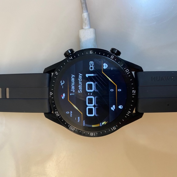 Huawei GT 2 smart watch - Picture 3 of 6